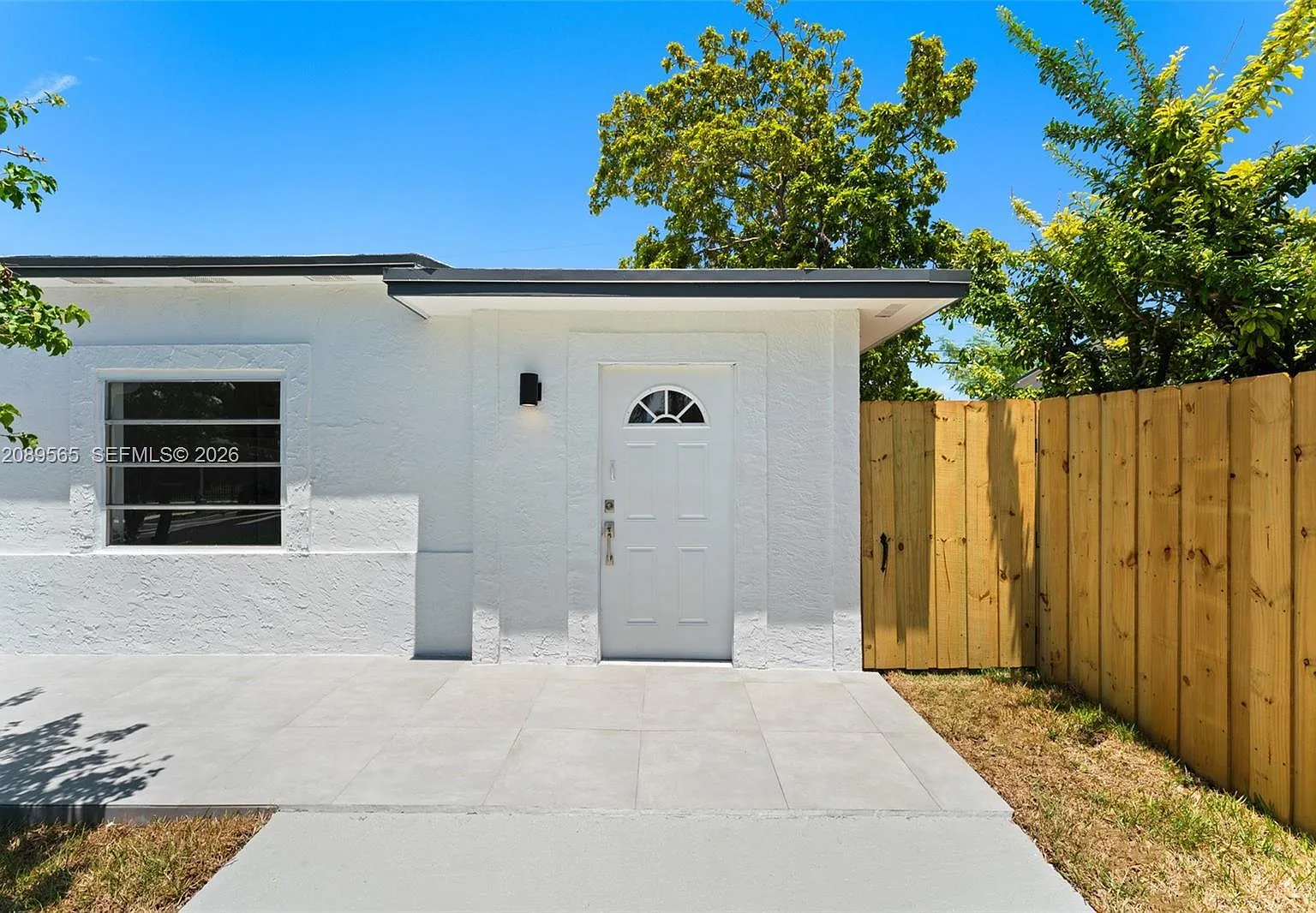 Com Silver Bluff — Photo 4