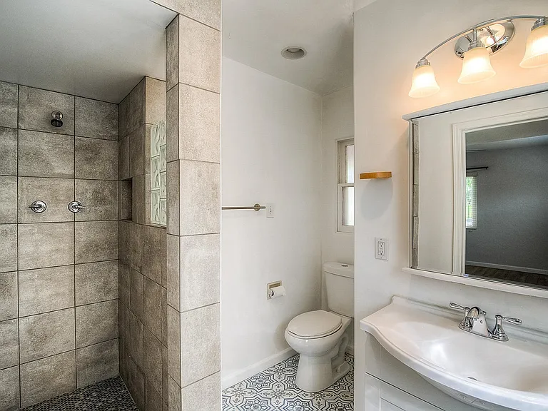 1526 W Windsor Ave — Photo 16