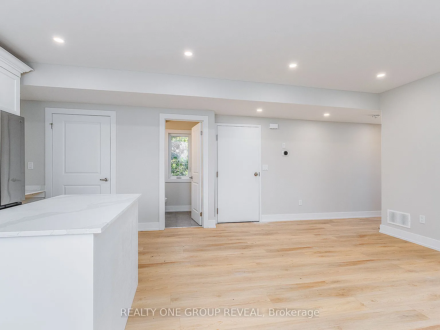 2 bed, $2,600 — Photo 2
