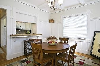 :: 79 Grattan Street