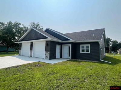 104 Gray Fox Path, Eagle Lake, MN, 56024