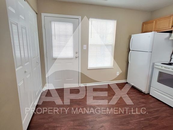 5th image of 1812 Sweet View Way