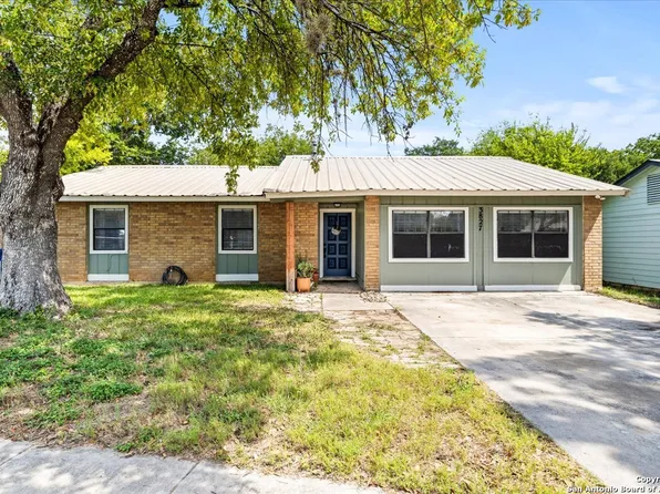 3827 Pipers Crest St, San Antonio, TX 78251