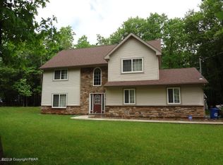 79 Sassafras Rd, Albrightsville, PA 18210