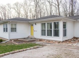 11 Dixie Acres Rd, Danville, IL 61832