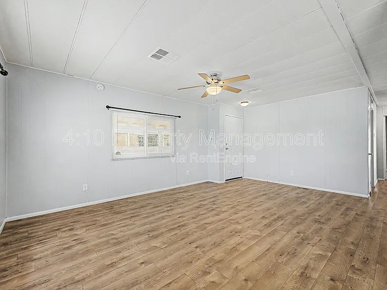 462 S 80th Pl — Photo 10