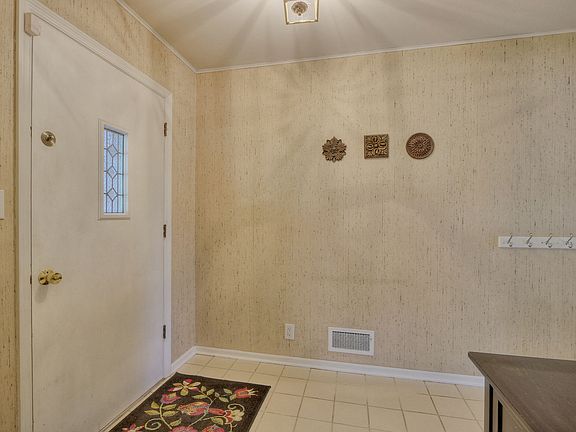 4th image of 509 NE 55th St