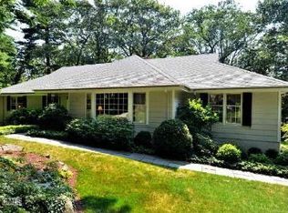 59 Sunswyck Rd, Darien, CT 06820
