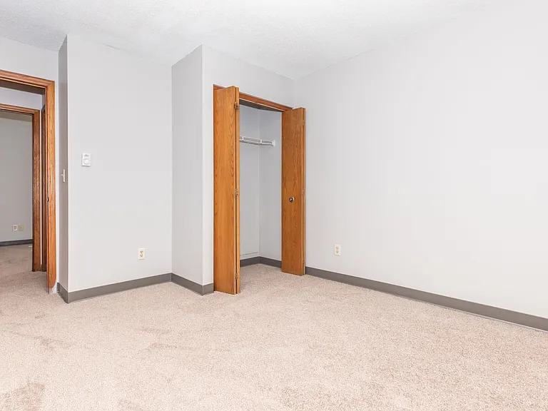 931 41st St NW — Photo 30