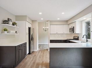 6880 Chaparral Ln, Chanhassen, MN 55317