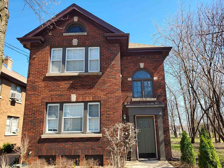 724 Seminary St — Photo 10
