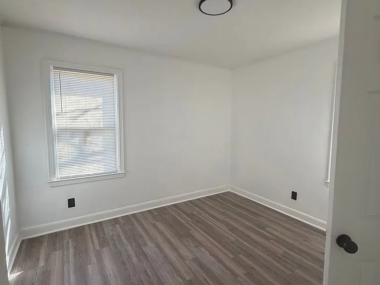 890 Charles Pl — Photo 15