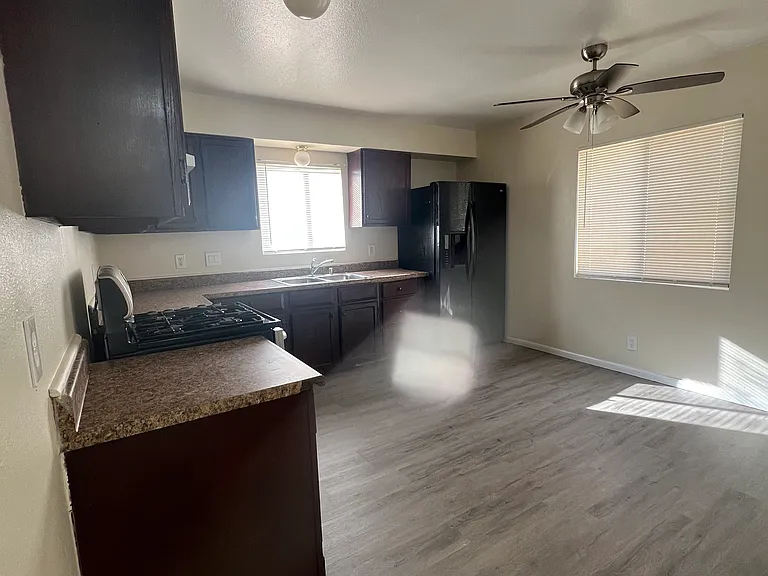 38560 Larkin Ave #4 — Photo 6