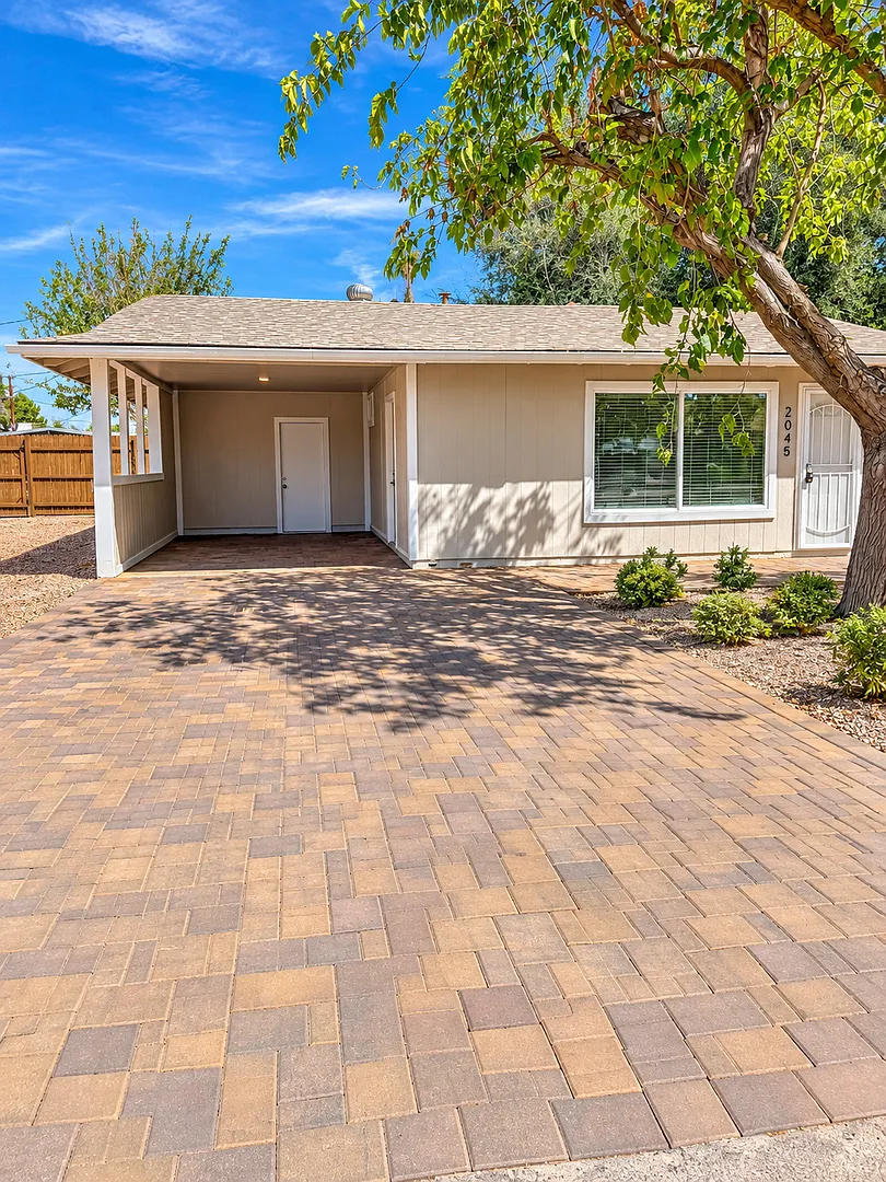 Remodeled 2 bedroom 1 bath in Tempe! — Photo 2