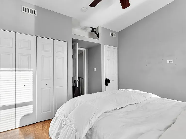 827 S Curley St — Photo 17
