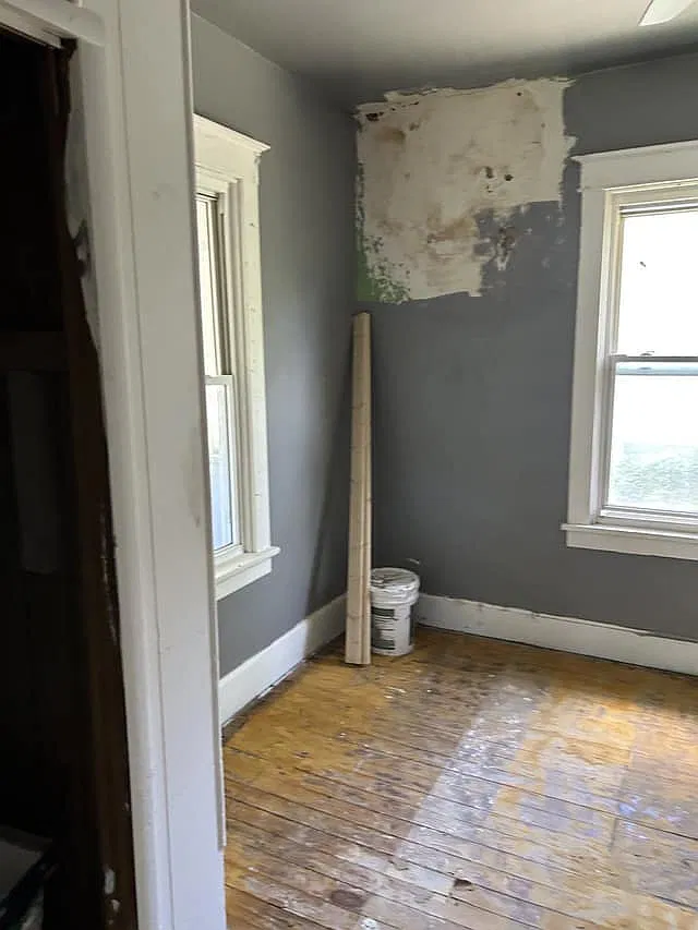 3 bed, 1250 sqft, $895 — Photo 2