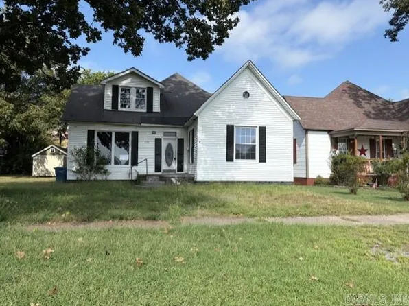 303 N Marion St, Malden, MO 63863
