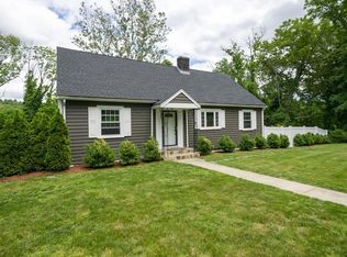 39 Wood St, Lexington, MA 02421