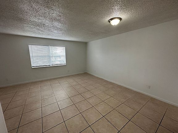 5th image of 5875 SW 41st St APT D1