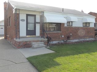 25854 Dale St, Roseville, MI 48066