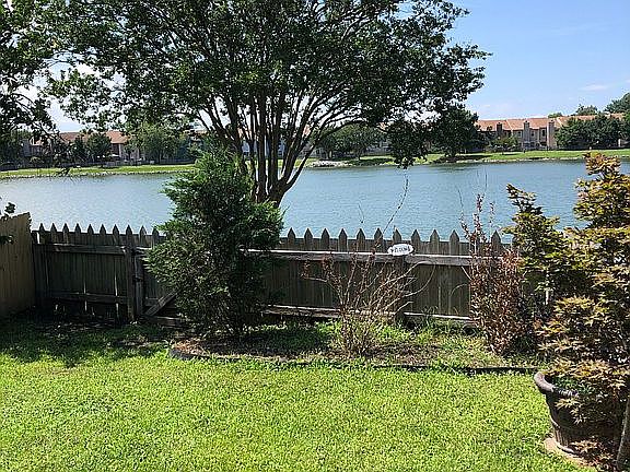 5th image of 4630 Fern Oak Ct