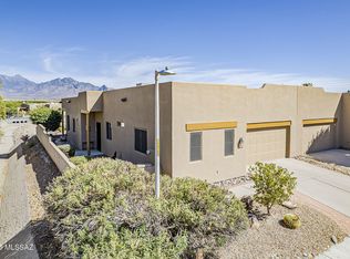 4043 S Golden Lynx Rd, Green Valley, AZ 85614