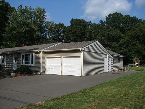 3 lane driveway w/addition