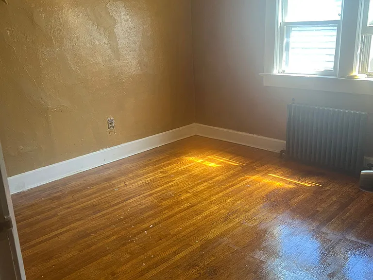 456 12th St #3 — Photo 7