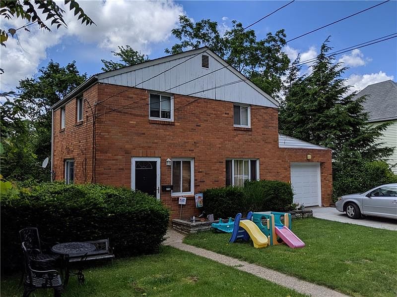 2nd image of 2118 Woodward Ave