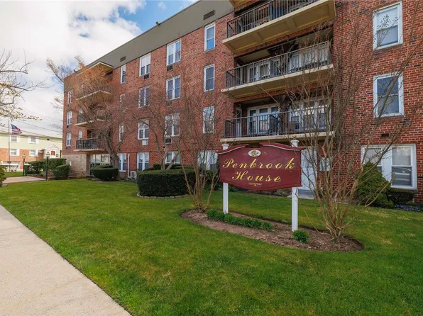60 Hempstead Avenue #3Q, Lynbrook, NY 11563