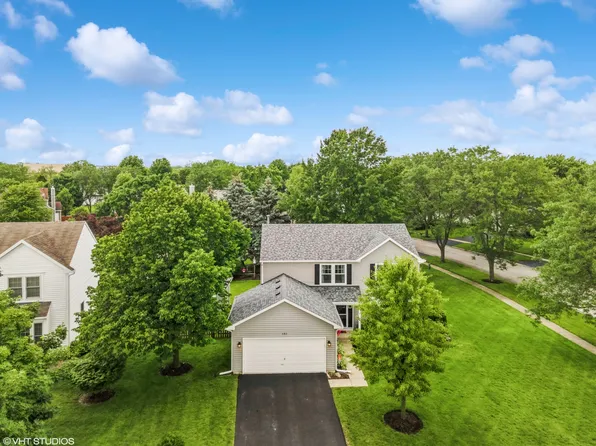 683 Paddock Ln, Batavia, IL 60510