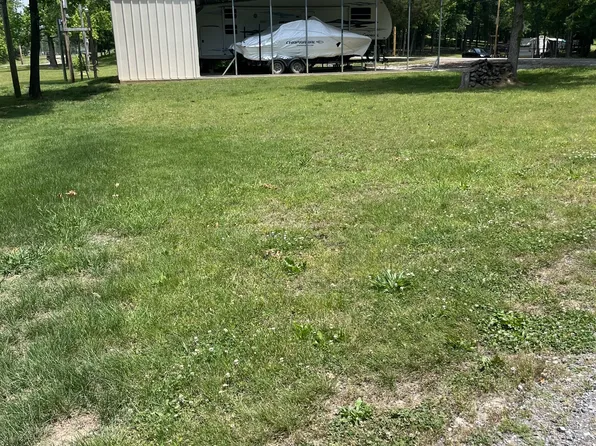 78 Martin Landing Rd, Lobelville, TN 37097