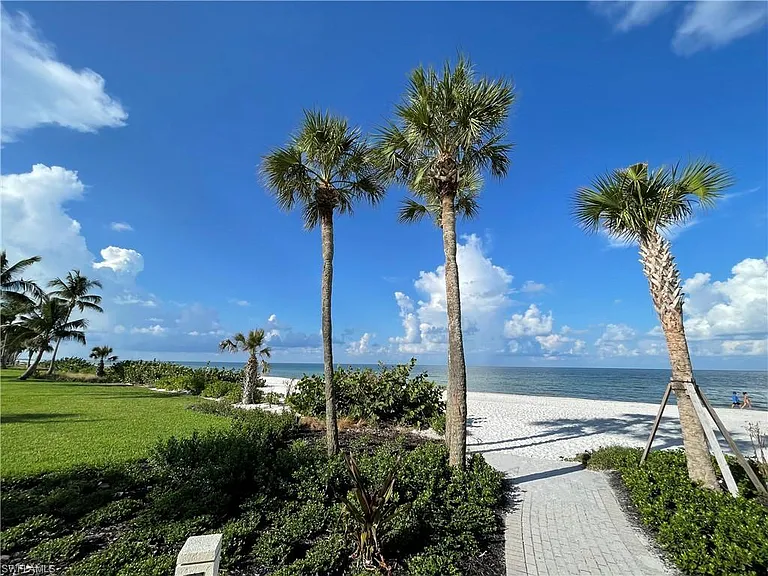 4041 Gulf Shore Blvd N #105 — Photo 16