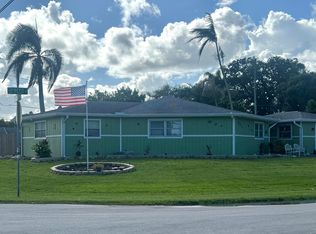 1525 SE HOLIDAY Road, Port St Lucie, FL 34952