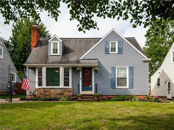 16087 Brinbourne Ave, Middleburg Heights, OH 44130
