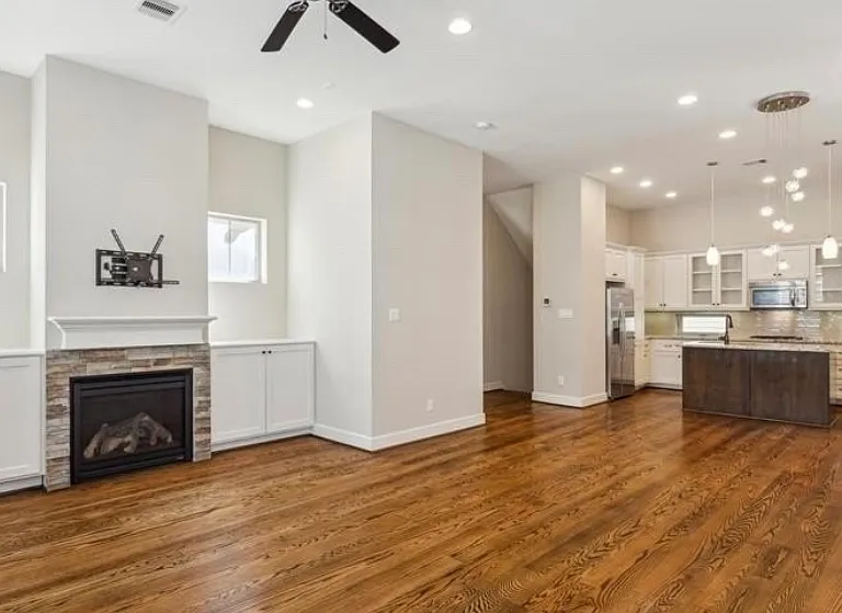 2441 Charleston St #B — Photo 17