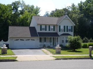 2643 W Colonial Dr, Upper Chichester, PA 19061