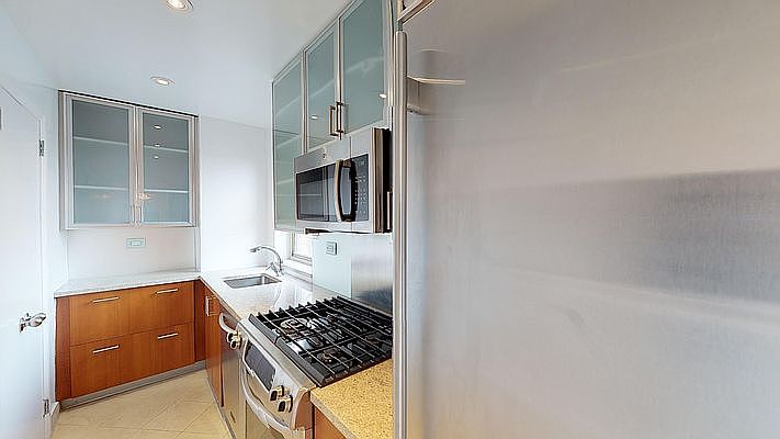 1st image of 30 Park Ave #21PHK