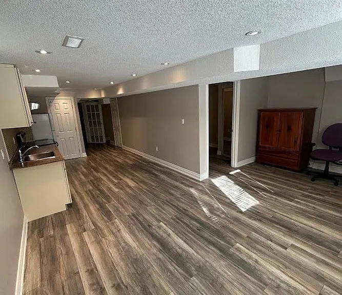 43 Littleriver Ct #LOWER — Photo 16