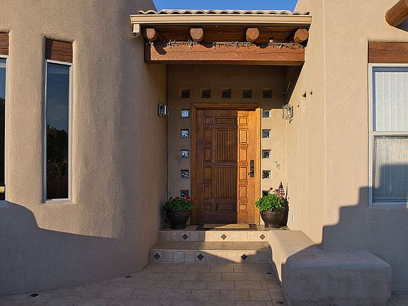 4th image of 380 Teton Dr