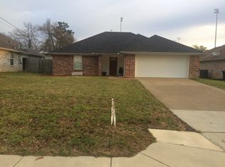 614 Fenton Rd, Longview, TX 75604