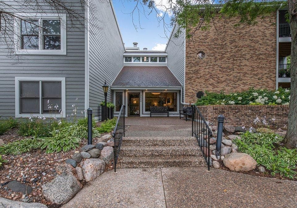 3020 Saint Albans Mill Rd APT 209, MN 55305 MLS 6568581