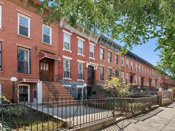 588 Monroe Street image 1 of 12