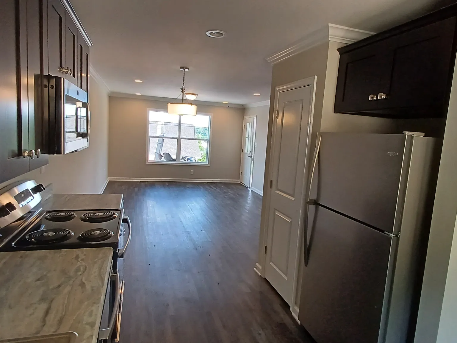 103 Elliott And Scott Cir — Photo 4