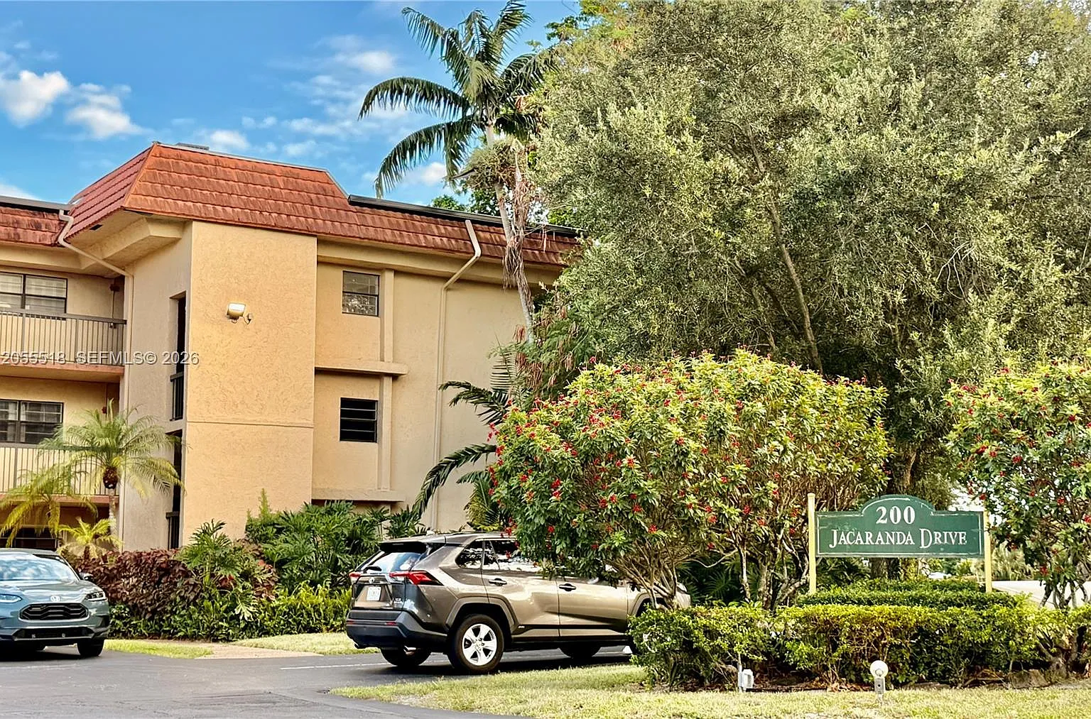 Coronado At Jacaranda Con — Photo 4