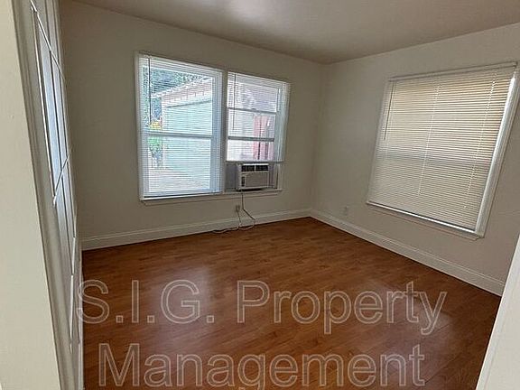 2nd image of 217 N Buena Vista St