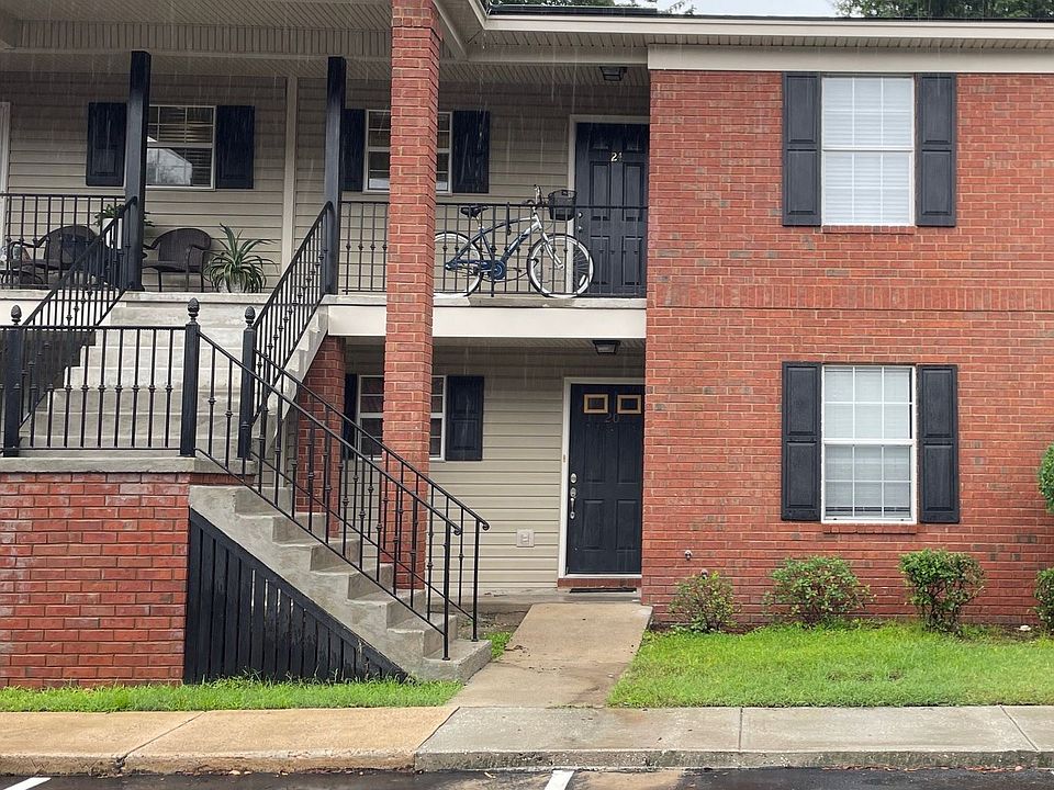 2nd image of 211 Edgewater Rd APT 20