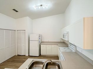 8834 Grand Palms Cir APT B, Kissimmee, FL 34747