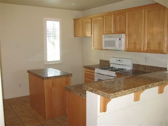 3rd image of 1751 Cattail Dr