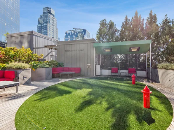 25 Columbus Circle image 15 of 19